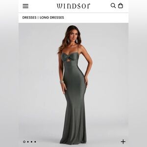 Windsor Eliza Sleeveless Formal Mermaid Dress. Color Sage. Size S.